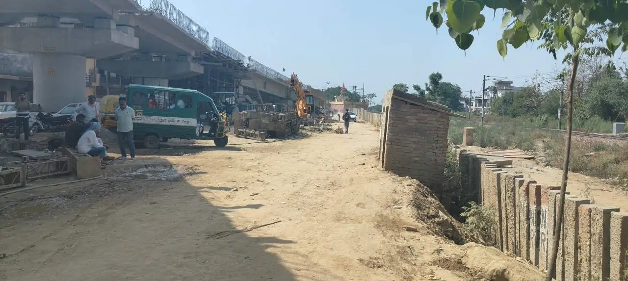 बिलपुर और फरीदपुर रेलवे क्रॉसिंग