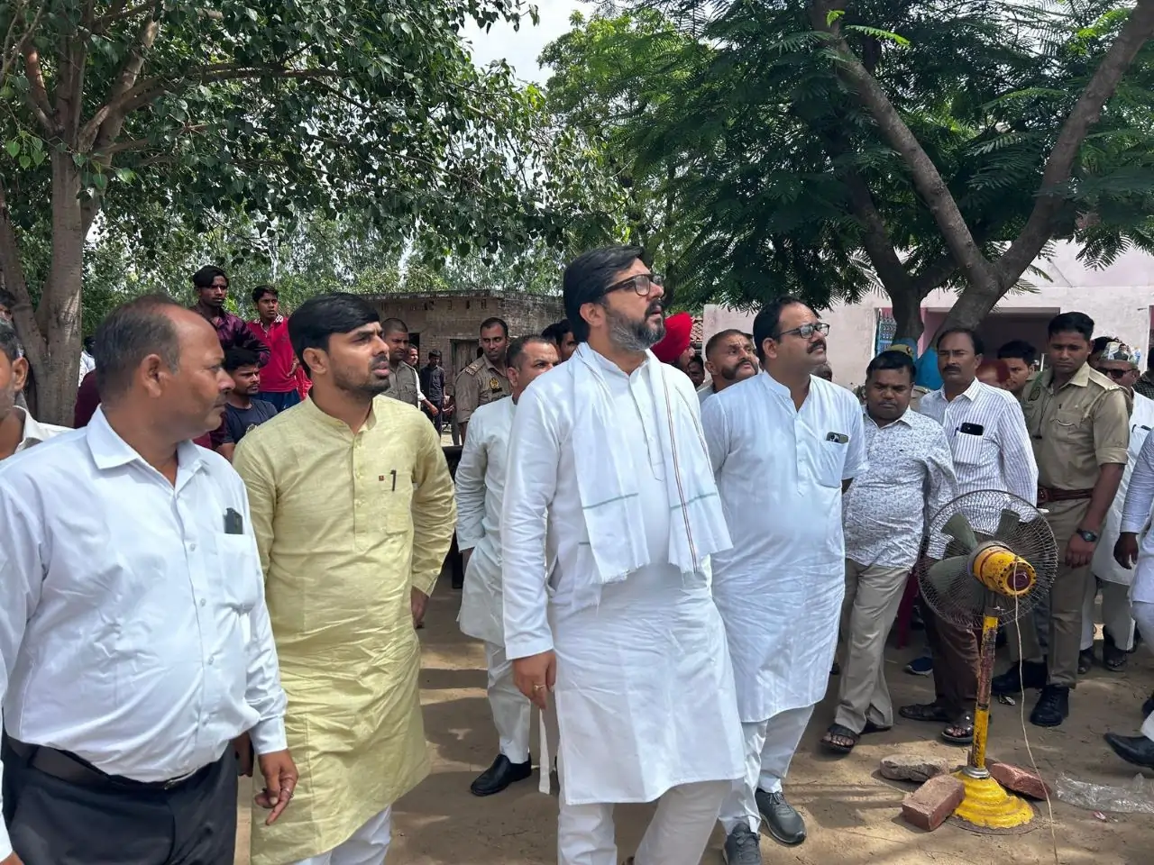 गंगापुर में बाबा साहब की प्रतिमा तोड़ने
