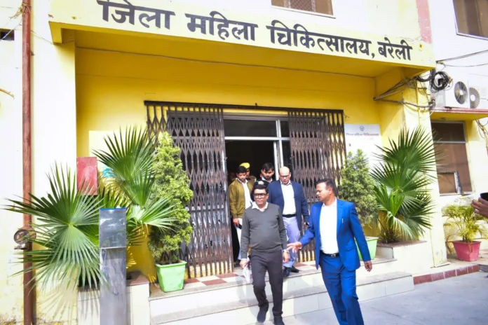 जिला महिला अस्पताल का जिलाधिकारी ने किया निरीक्षण