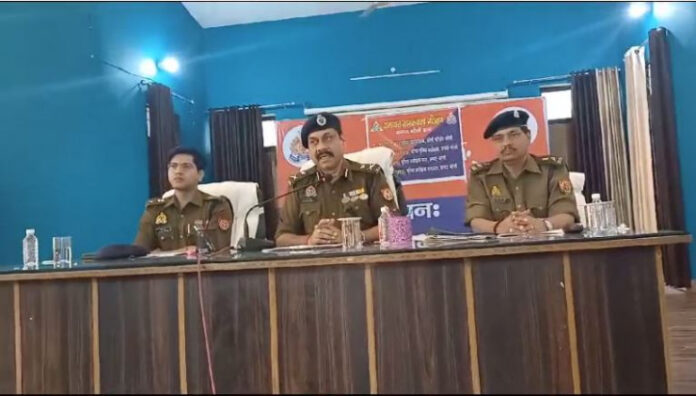नियम तोड़ने पर पुलिसकर्मी होगा लाइन हाजिर, कटेगा चालान