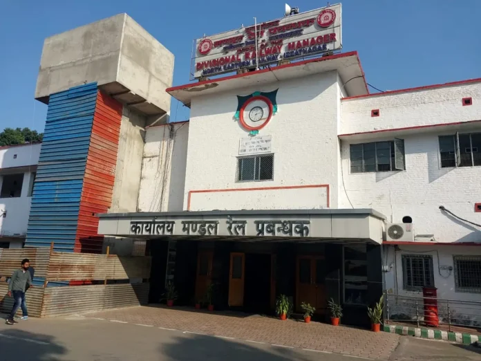 डॉक्टर खान का बरेली से तबादला, हुई थी शिकायत