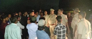 ट्रेन की चपेट में आने से दो बच्चों की मौत