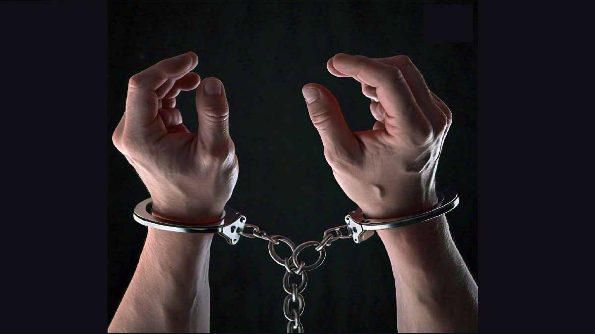 Handcuffs Hathkadi