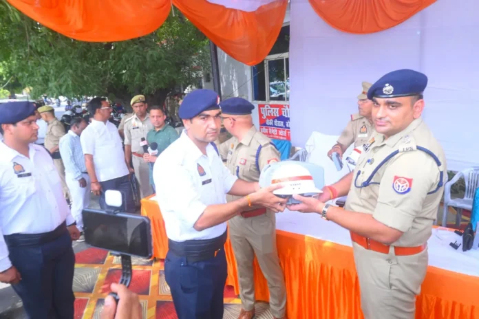 गर्मी मे भी ट्रैफिक पुलिसकर्मी रहेंगे कूल